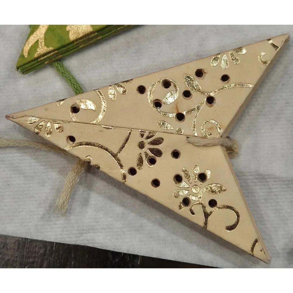 Set of 4 Paper Star Lanterns 8